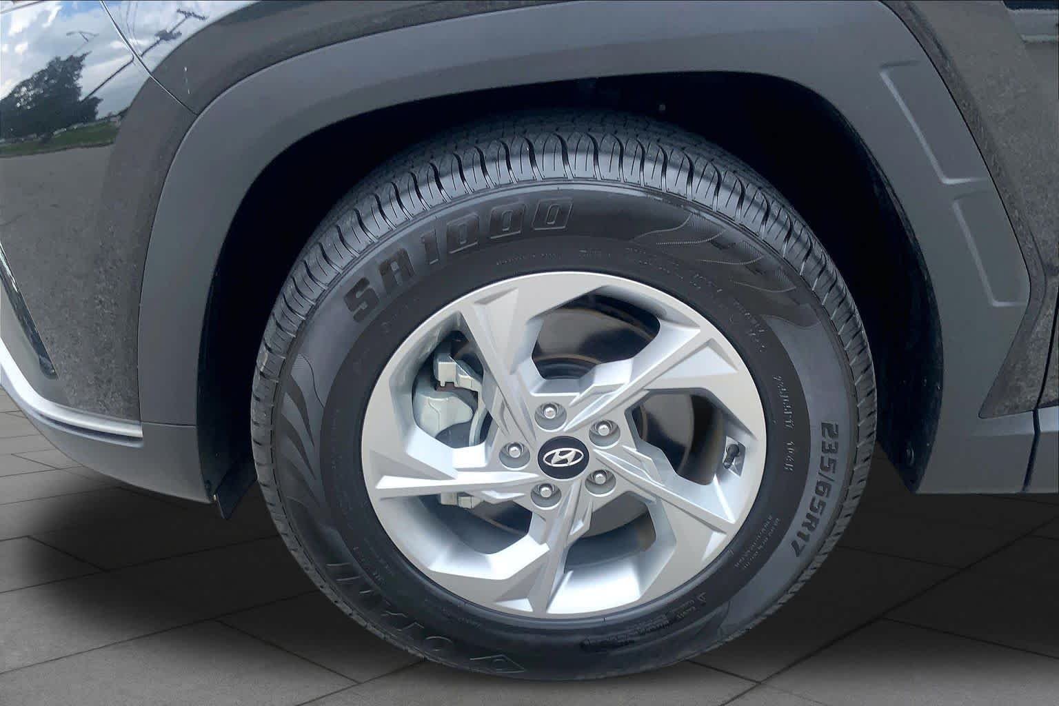 Used 2024 Black Pearl Hyundai SEL image 10