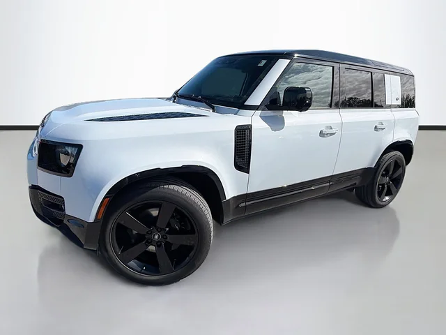 2023 Land Rover Defender V8
