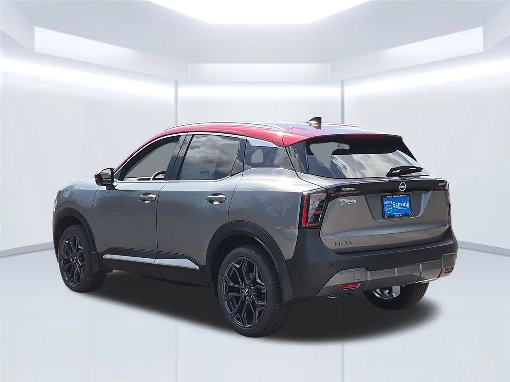 New 2027 Gray Nissan SR image 4