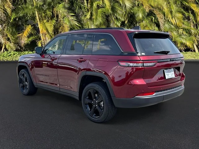 New 2026 Velvet Red Pearl-Coat Exterior Paint Jeep Limited image 3