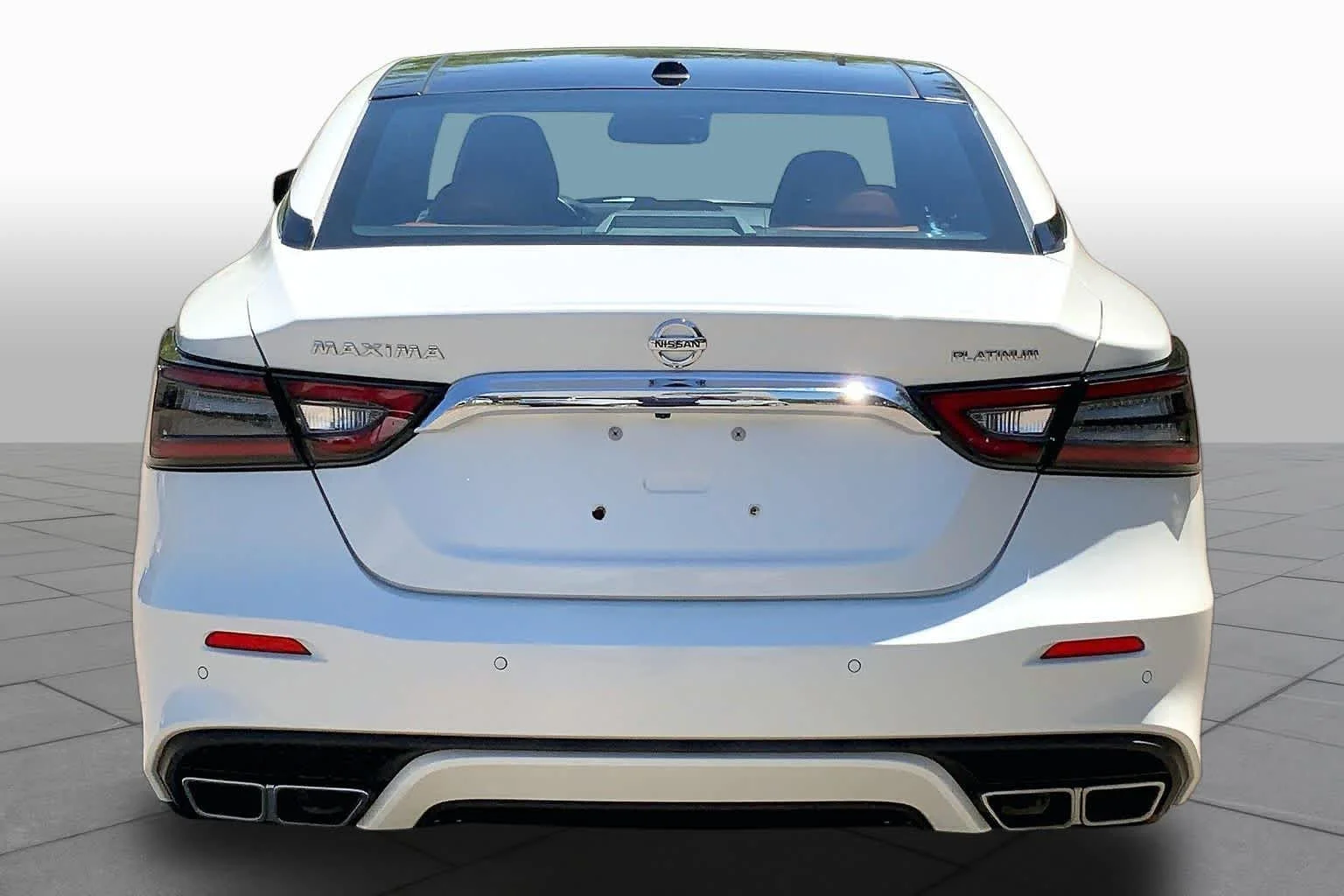 Used 2019 Pearl White Tricoat Nissan Platinum image 5