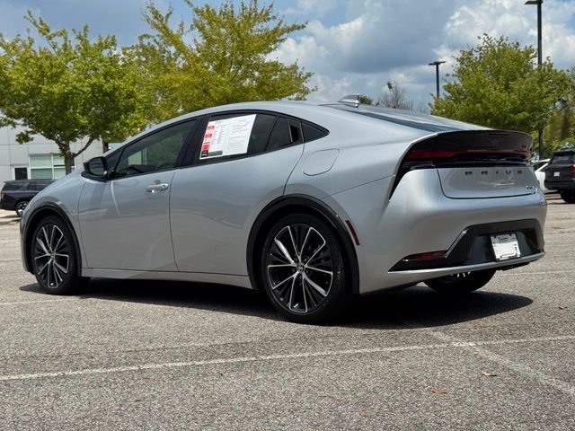 Used 2024  Toyota XLE image 6