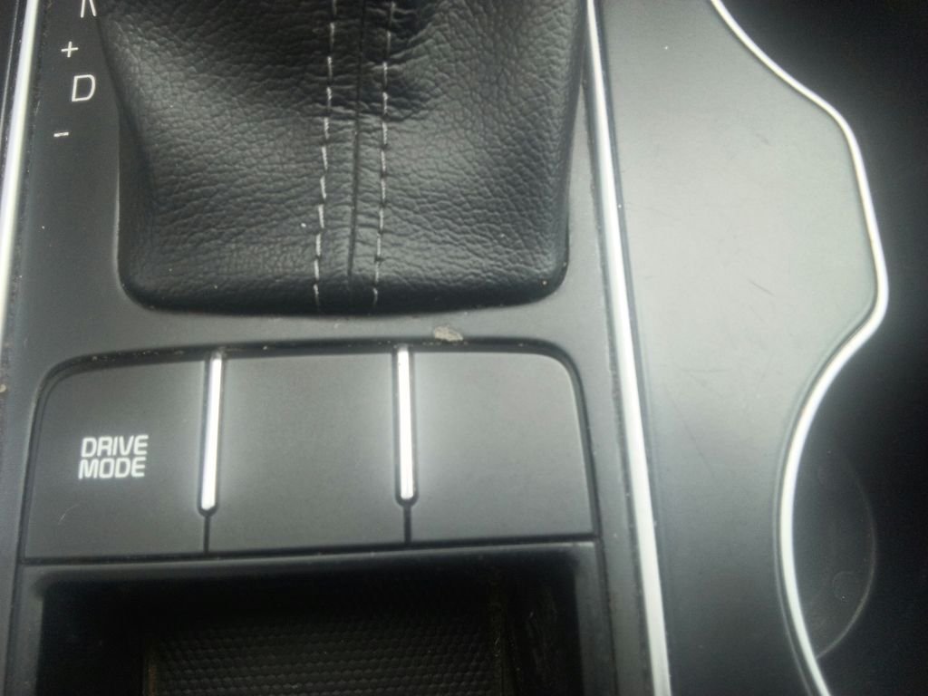 Used 2018 Silver Kia L image 29