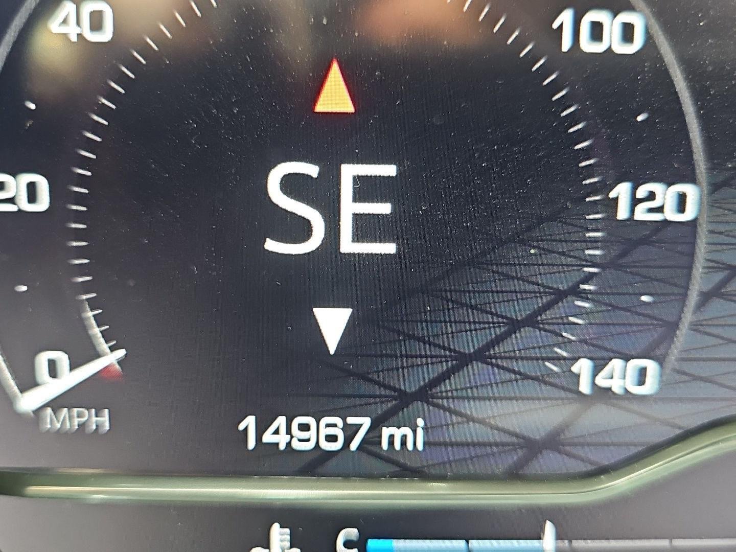 Used 2025 Summit White GMC AT4 image 15