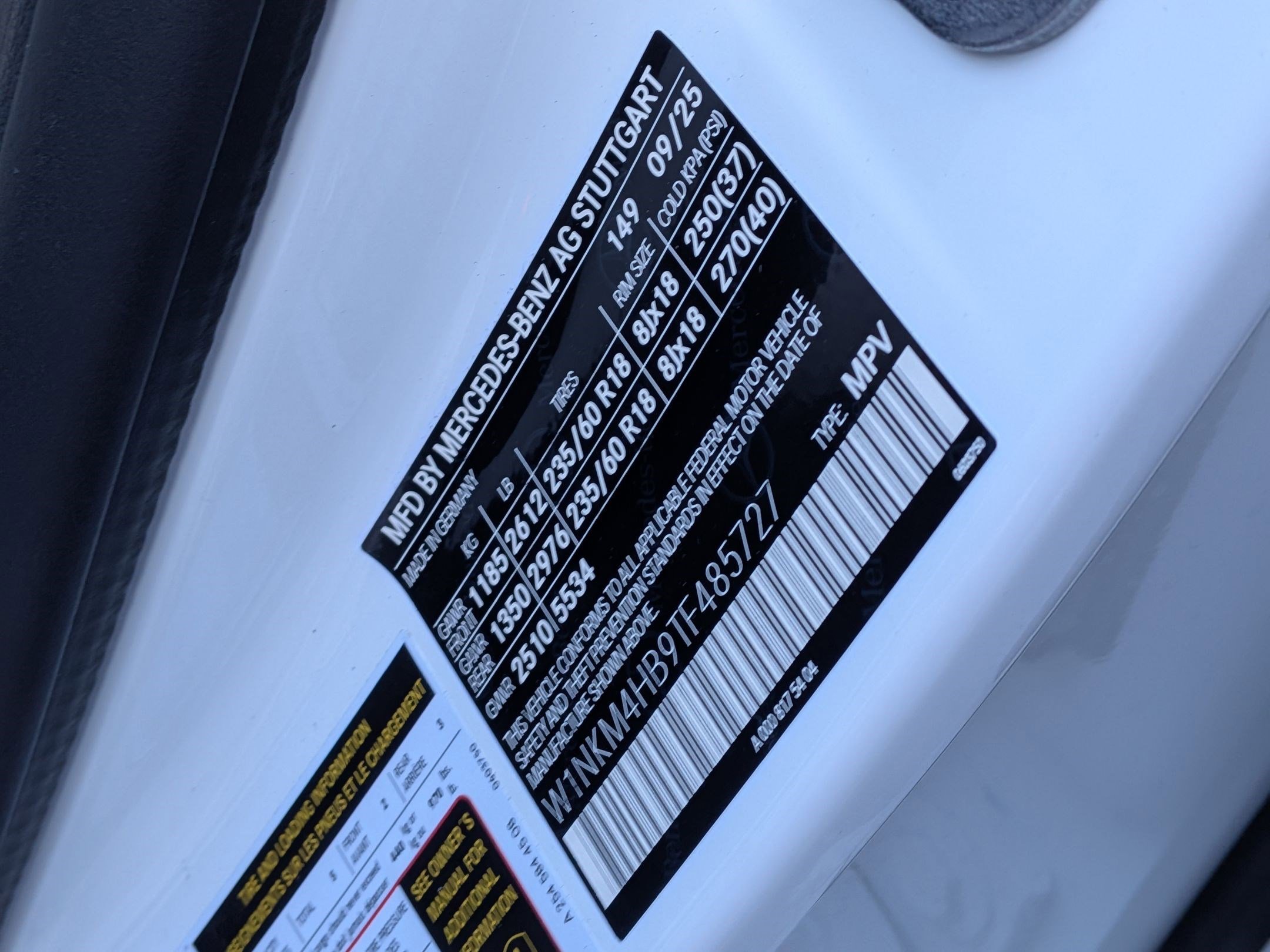 New 2026 Polar White Mercedes-Benz GLC 300 image 17
