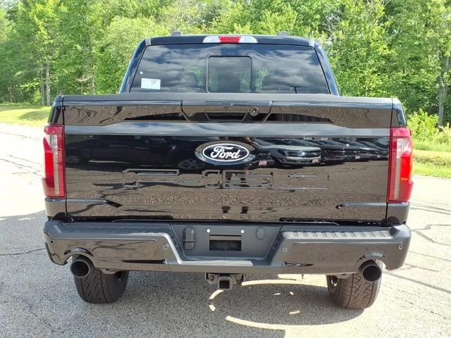 New 2026 Agate Black Metallic Ford XLT image 25