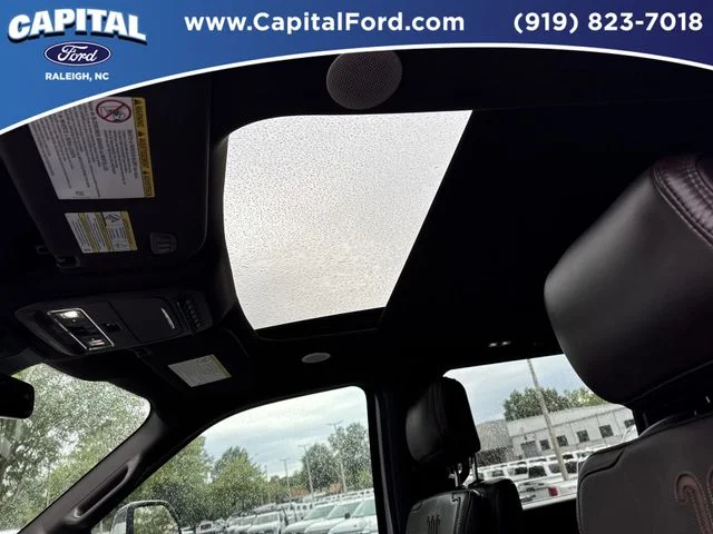 Used 2024 White Ford King Ranch image 22