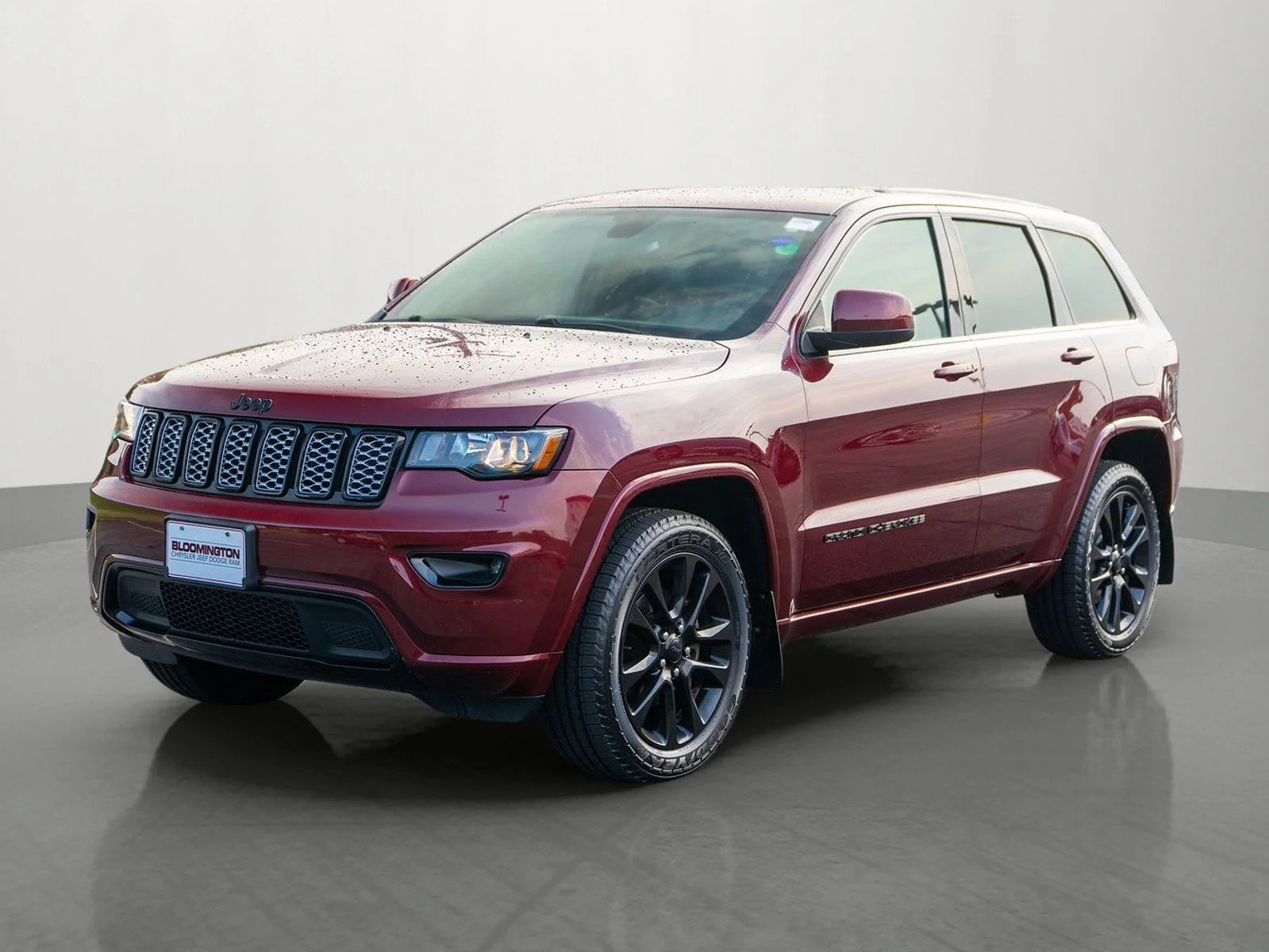 Used 2020 Velvet Red Pearlcoat Jeep Altitude image 3