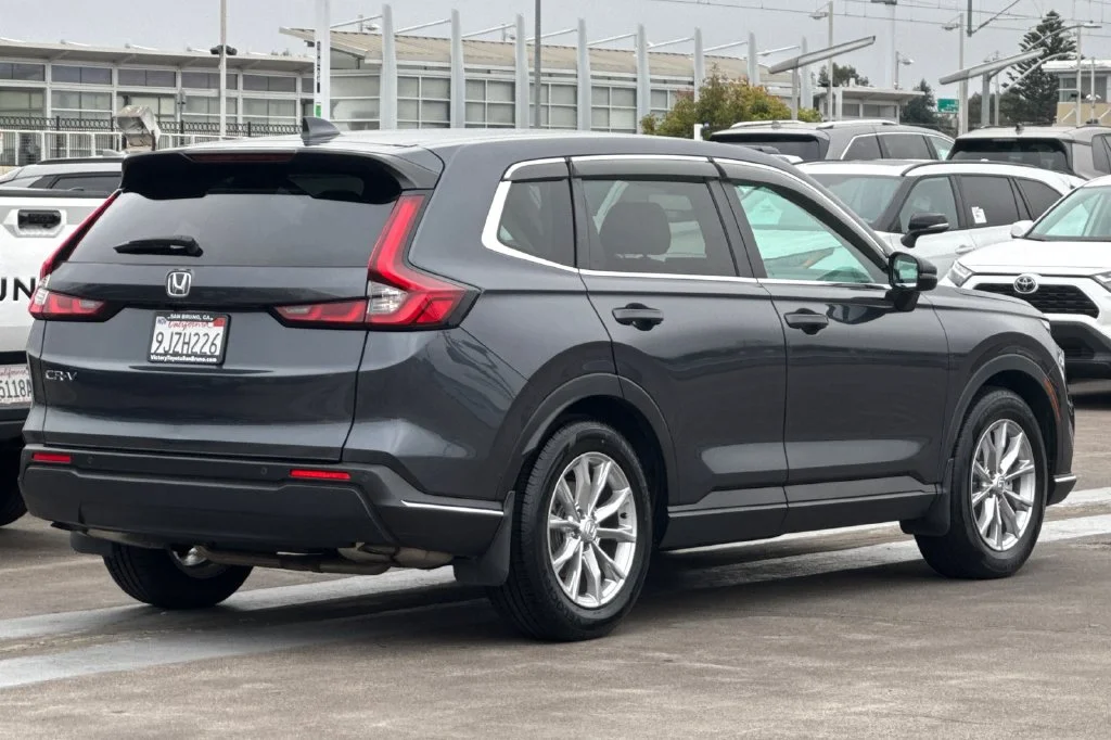 Used 2024 Gray Metallic Honda EX-L image 4