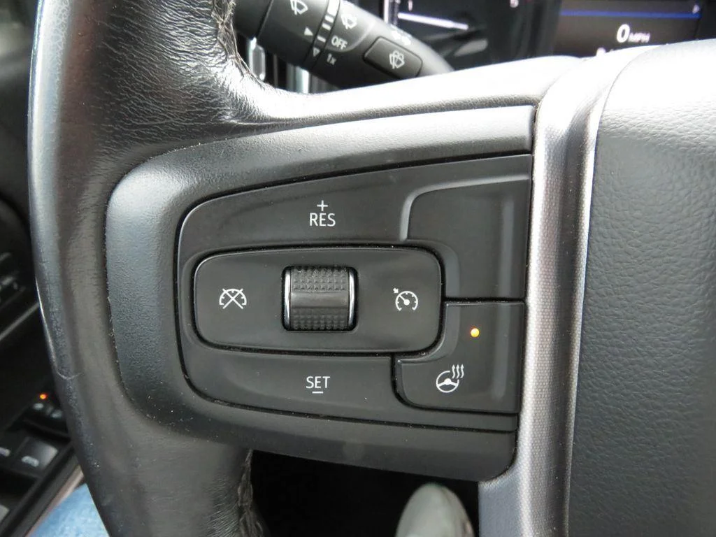 Used 2022 Summit White GMC SLT image 30