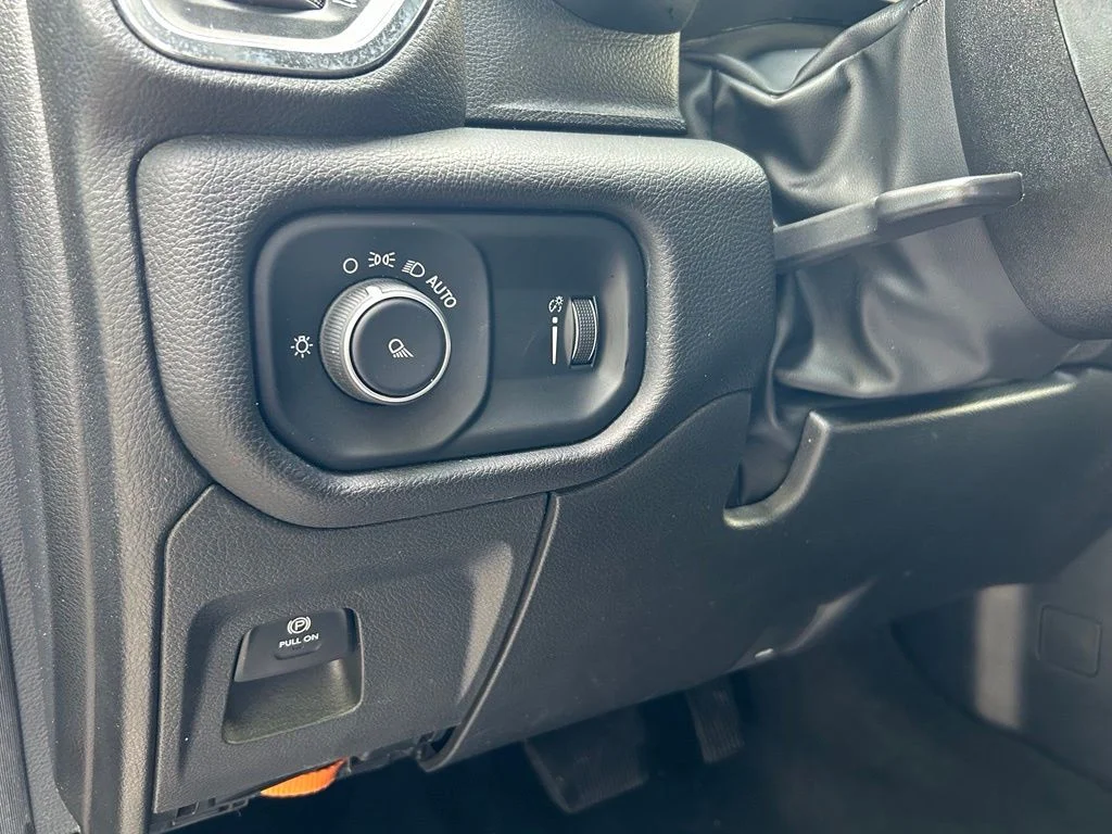 Used 2024 Black Ram Laramie image 18