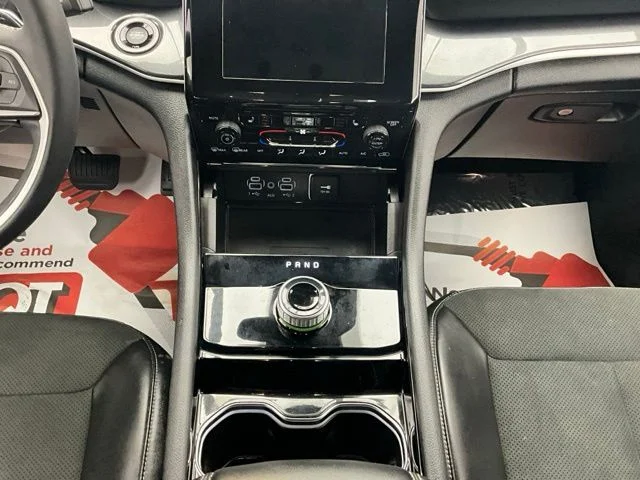 Used 2023 Gray Jeep Altitude image 20
