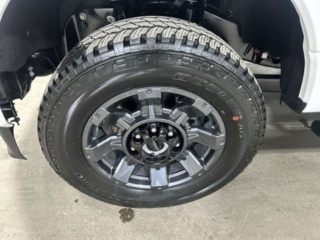 New 2026 Oxford White Ford F-350® XL image 22