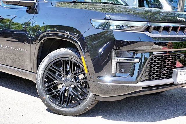 New 2026 High Gloss Black Jeep Limited Reserve image 3