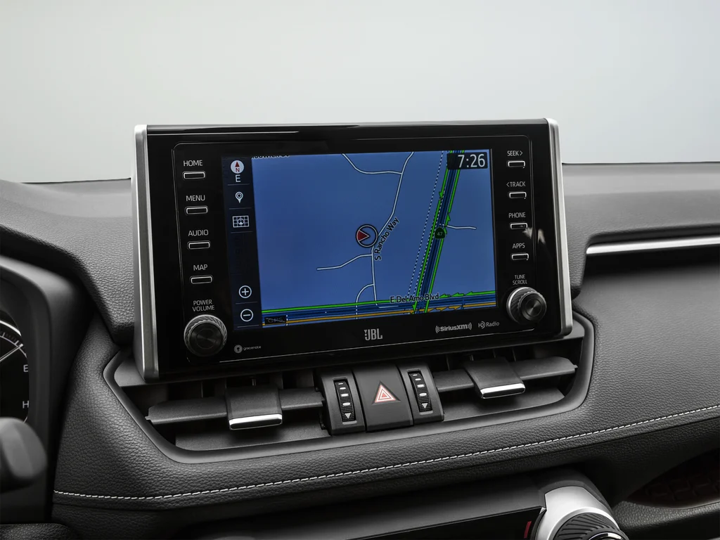 Used 2020 Silver Toyota XLE image 29