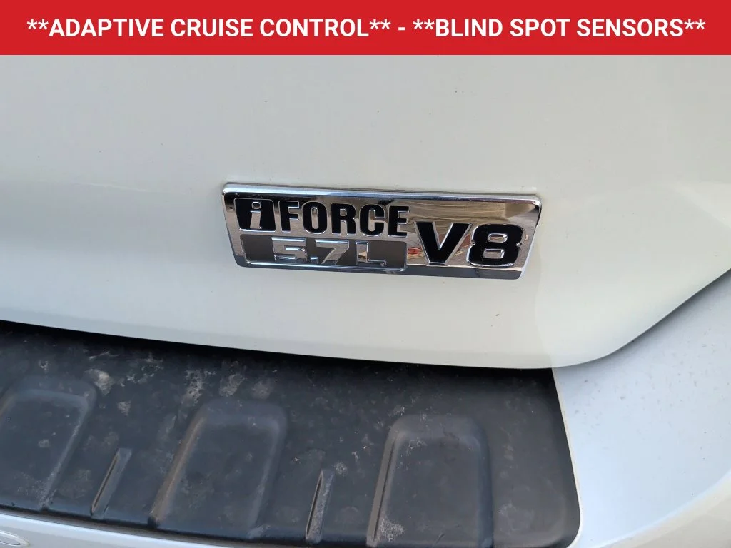Used 2014 Blizzard Pearl Toyota Platinum image 9