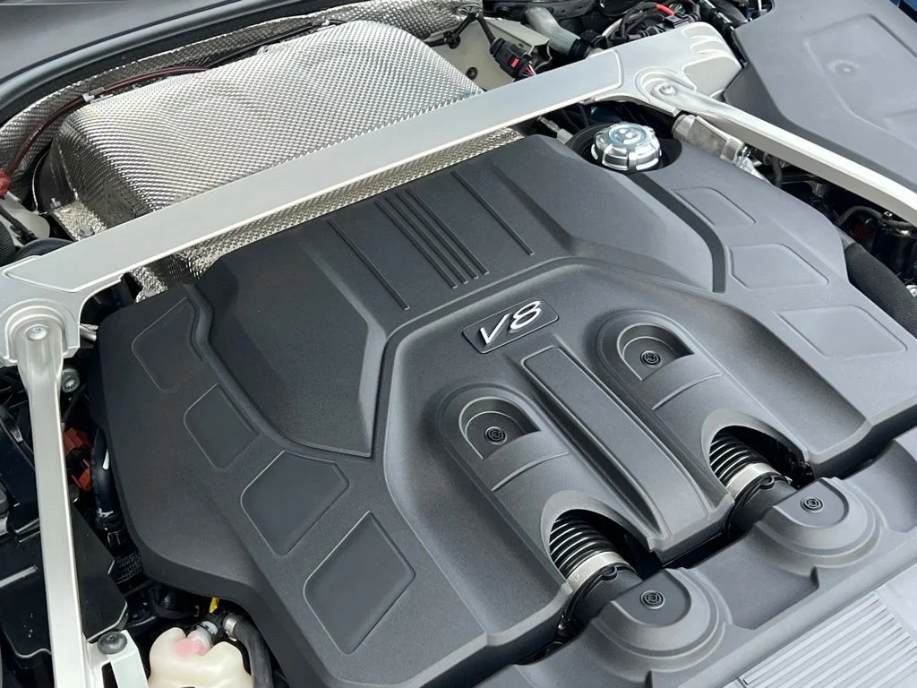 Used 2026  Bentley Azure image 33