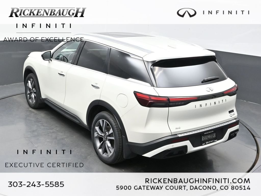 Certified Used 2023 White INFINITI LUXE image 41