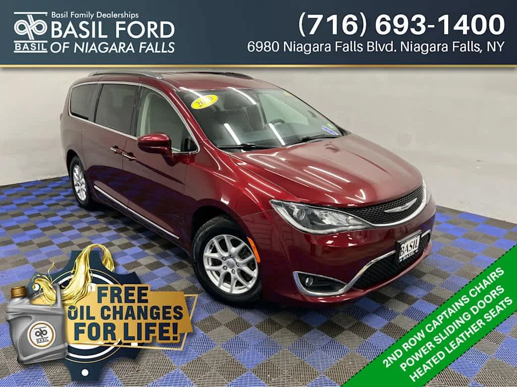 2020 Chrysler Pacifica Touring L's photo