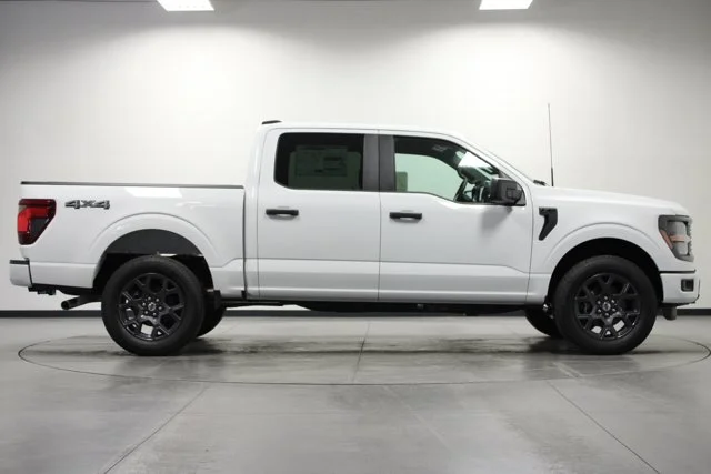 New 2026 Oxford White Ford STX® image 25