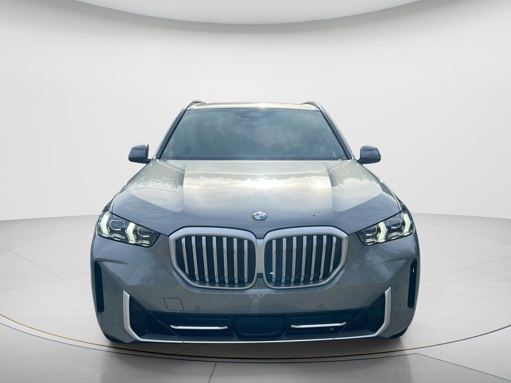 Certified Used 2024 Skyscraper Grey Metallic BMW xDrive40i image 2