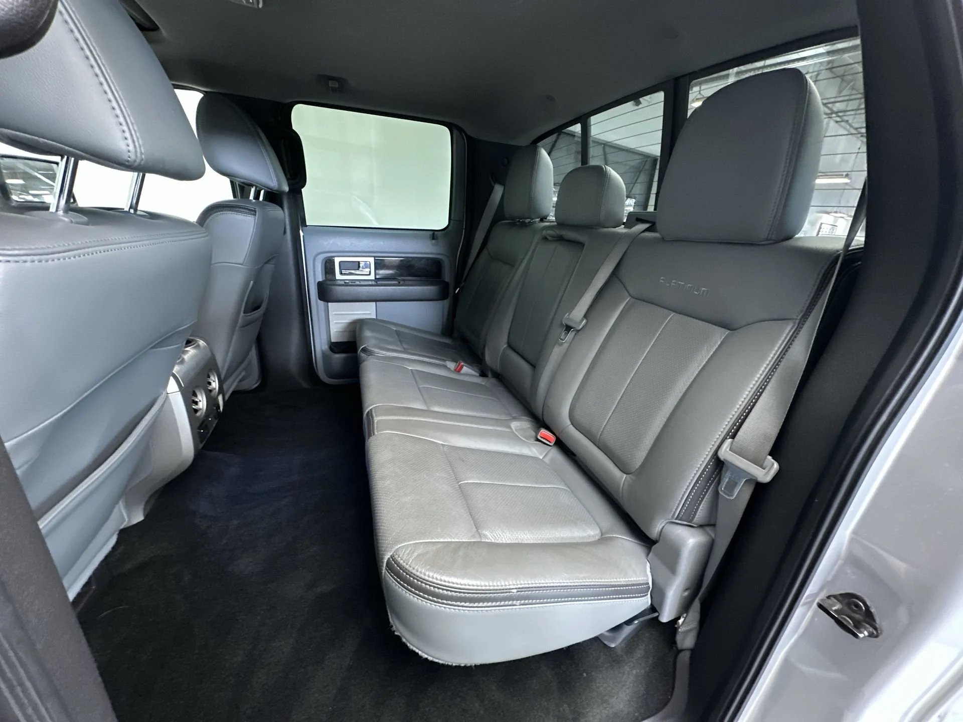Used 2011 Ingot Silver Metallic Ford Platinum image 22