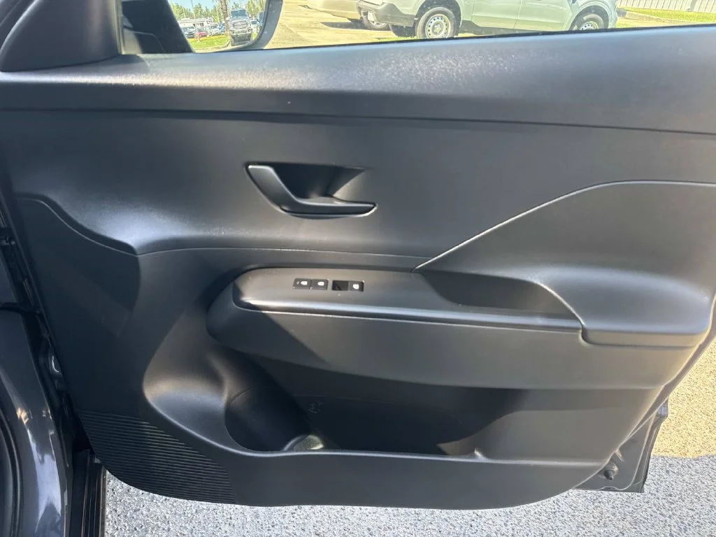 Used 2025 Gray Hyundai SEL image 26