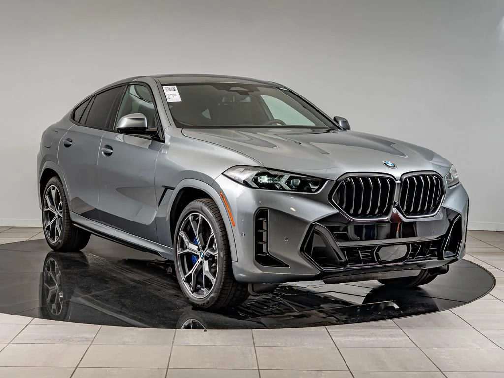 New 2027 Gray Metallic BMW xDrive40i image 3