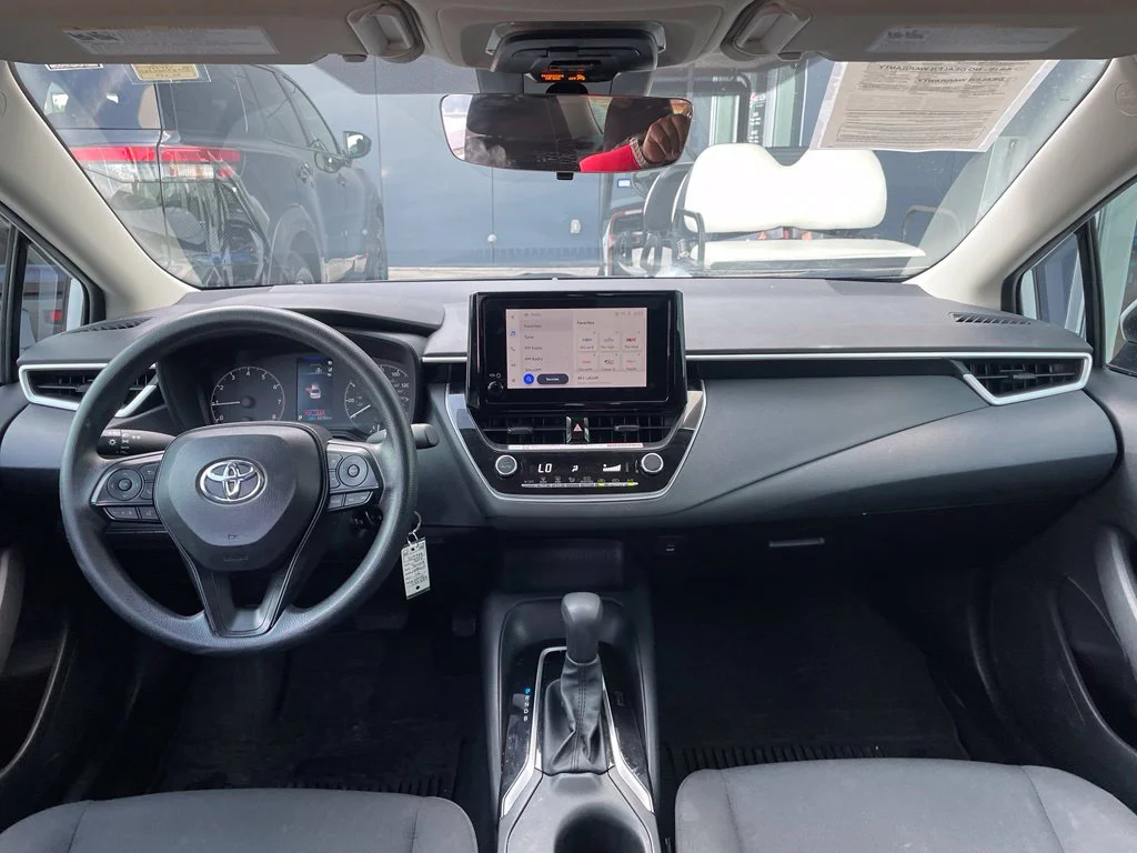 Used 2025 White Toyota LE image 9
