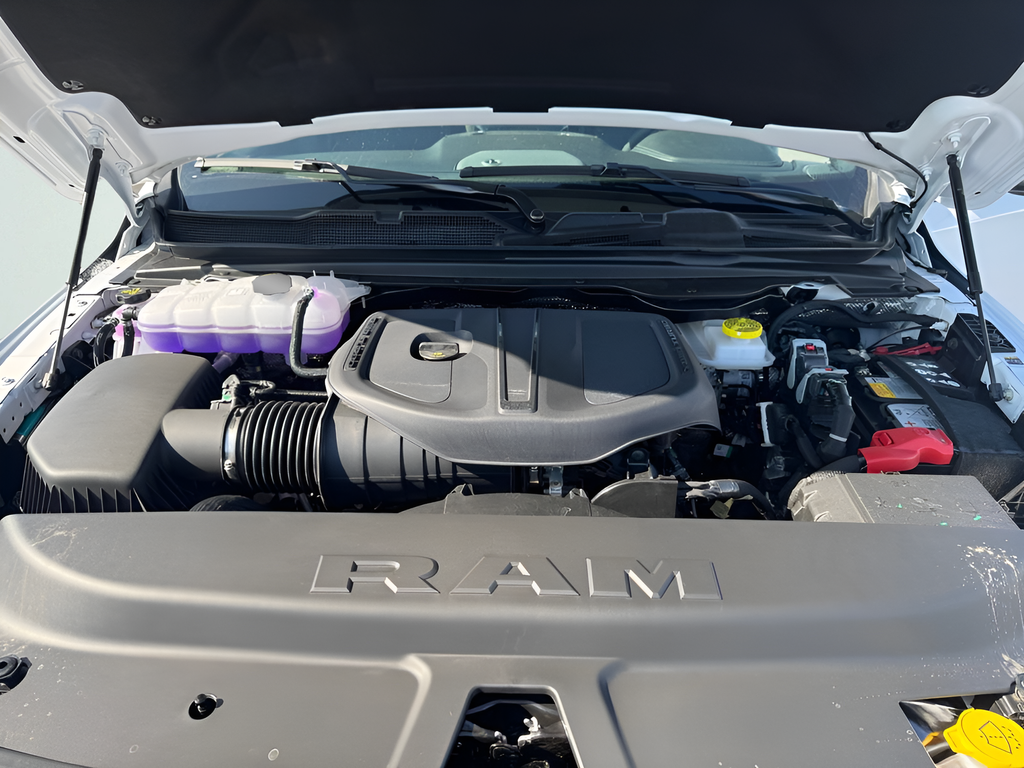 2025 RAM 1500 Laramie - Photo 14