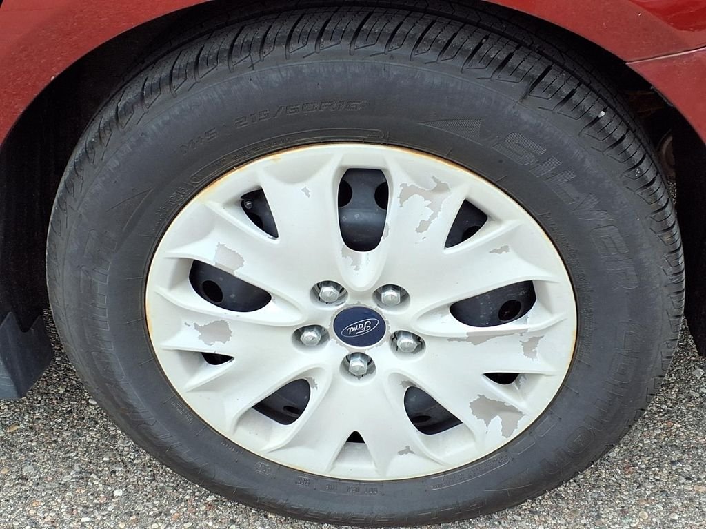 Used 2014 Orange Ford S image 7