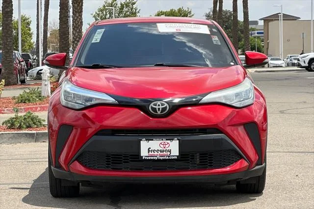 Certified Used 2020 SUPERSONIC RED Toyota  image 11