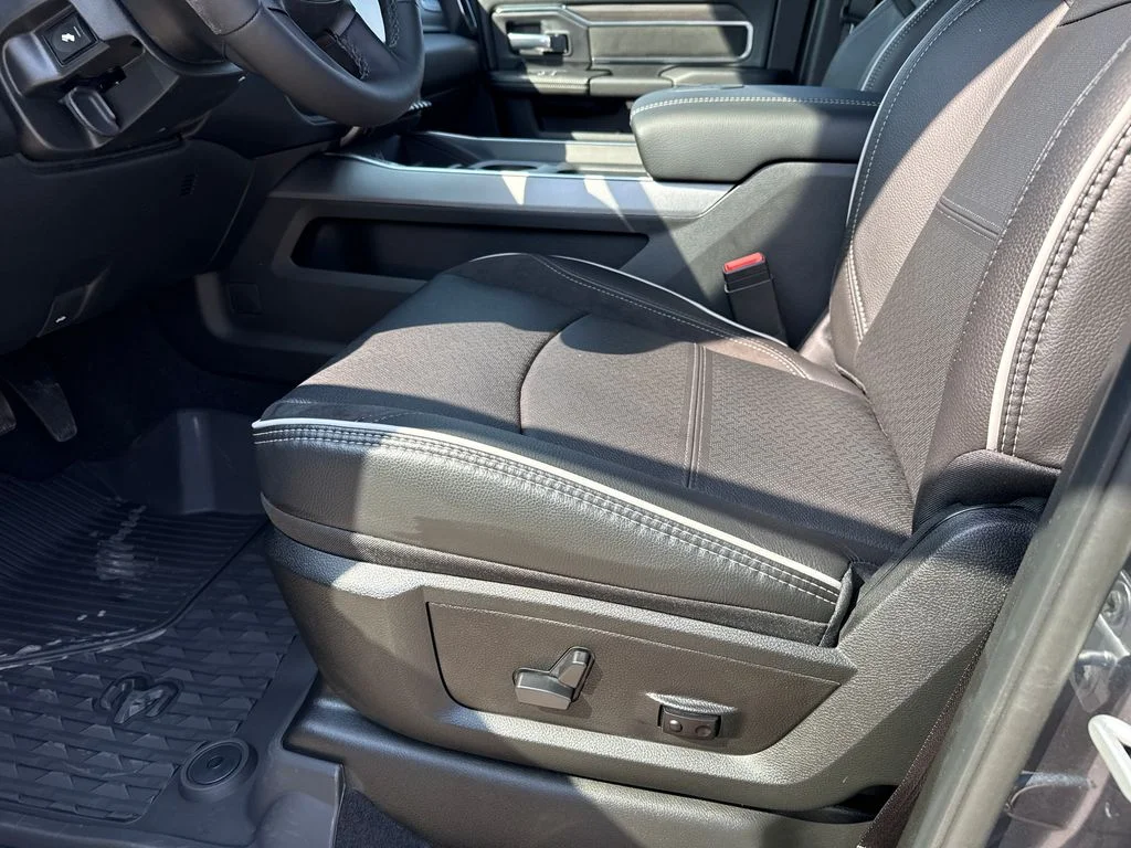 New 2026 Blue Ram Laramie image 23