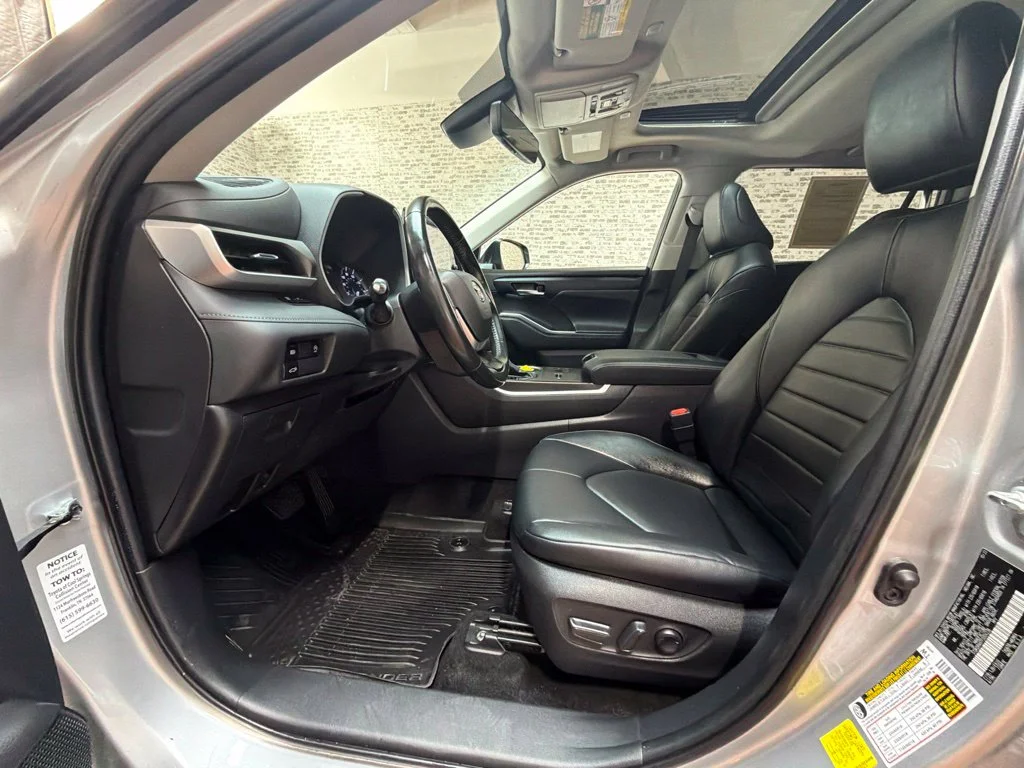 Used 2023 Celestial Silver Metallic Toyota XLE image 27