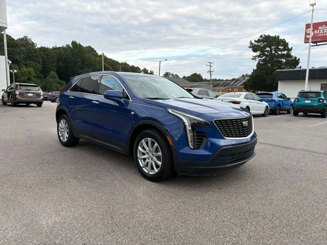 Used 2022 Blue Cadillac Luxury image 7