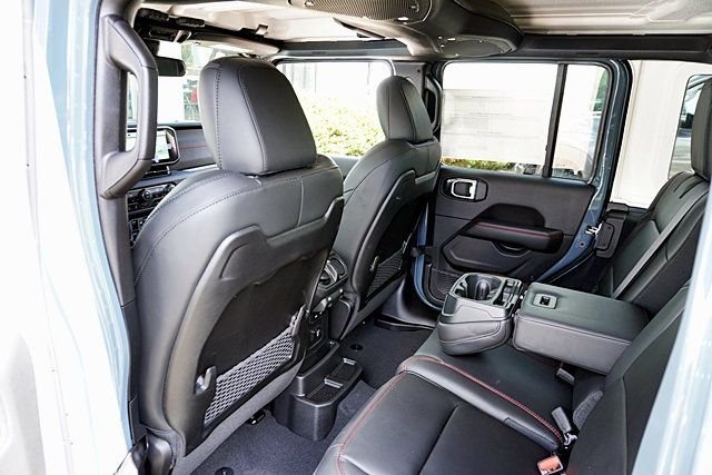 New 2026 Anvil Clear-Coat Exterior Paint Jeep Rubicon image 22