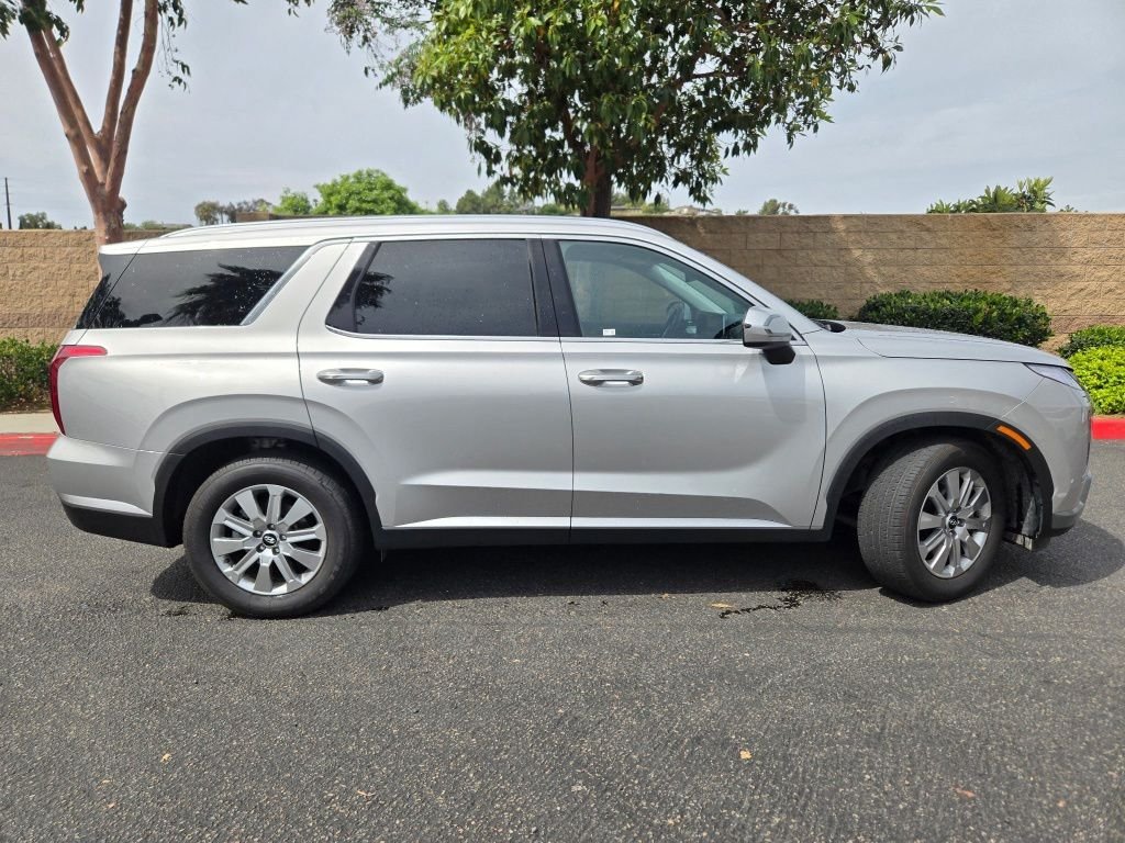 Used 2025 Silver Hyundai SEL image 6