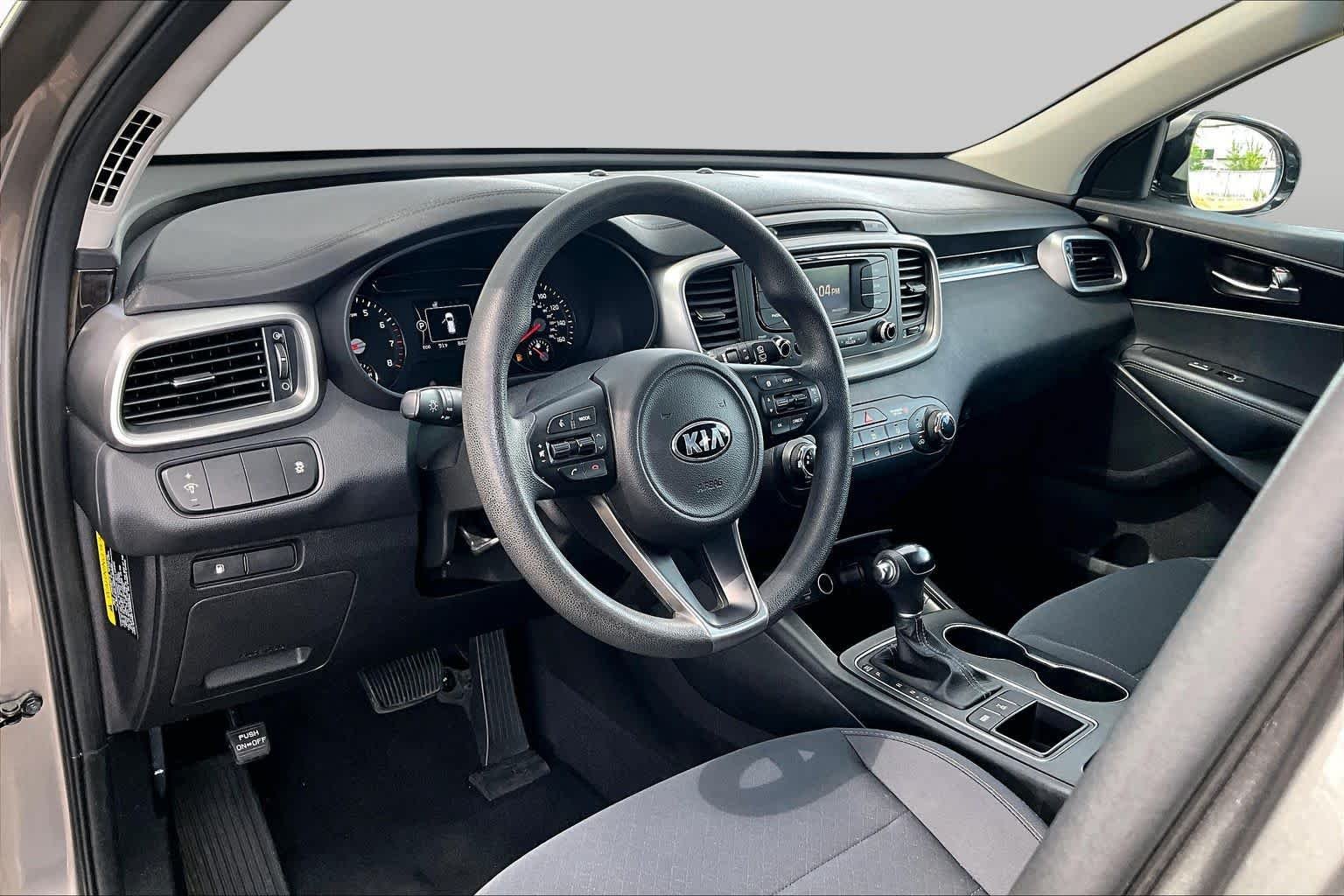 Used 2016 Titanium Silver Kia LX image 17