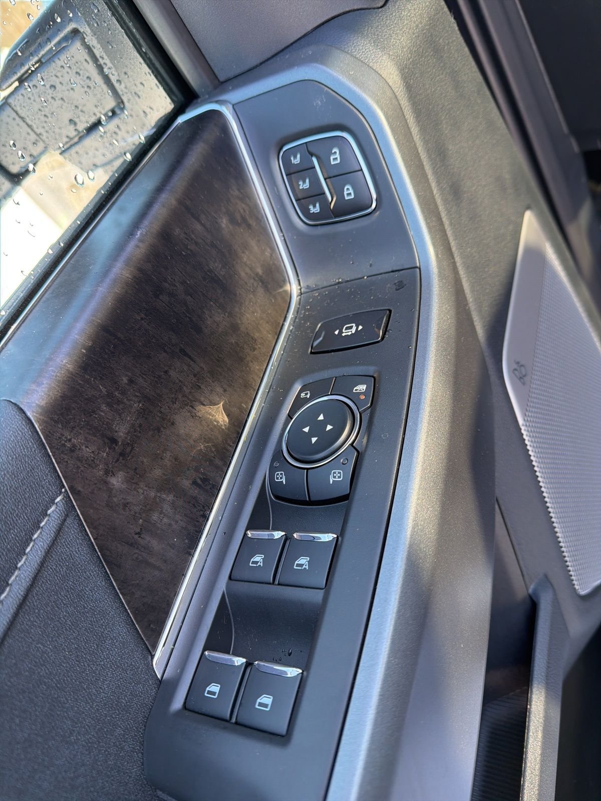 New 2026 Agate Black Metallic Ford F-250® Lariat® image 15