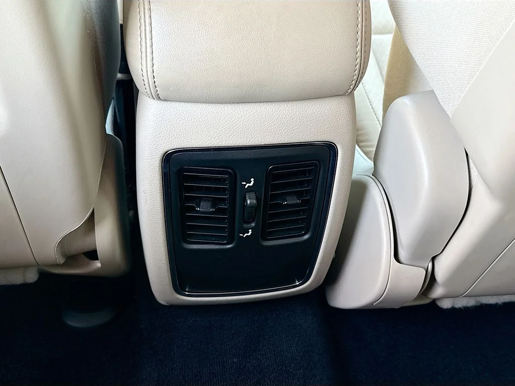 Used 2022 Bright White Clearcoat Jeep Laredo E image 24