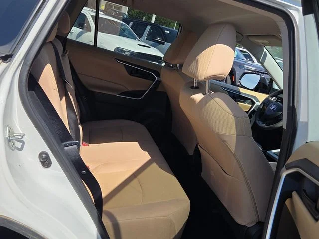 Used 2021 White Toyota LE image 14