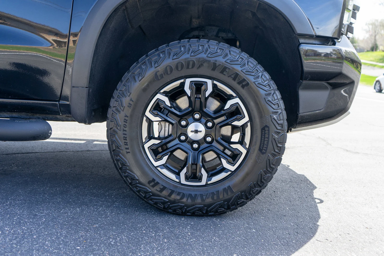 Used 2023 Black Chevrolet ZR2 image 11