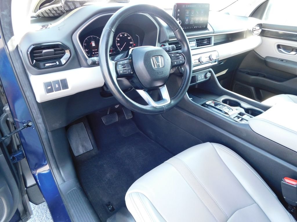 Certified Used 2024 Obsidian Blue Pearl Honda AWD TRG image 15