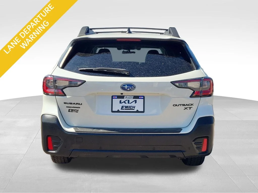 Used 2021 White Subaru Onyx Edition XT image 3