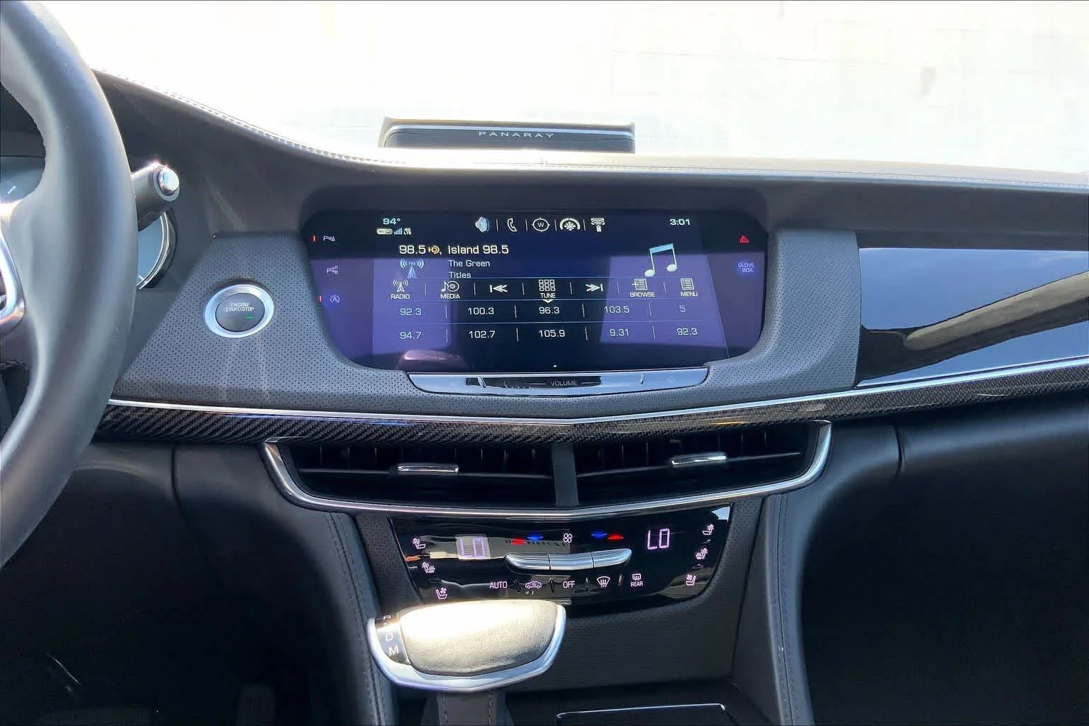 Used 2017 CRYSTAL WHITE TRICOAT Cadillac Platinum AWD image 34
