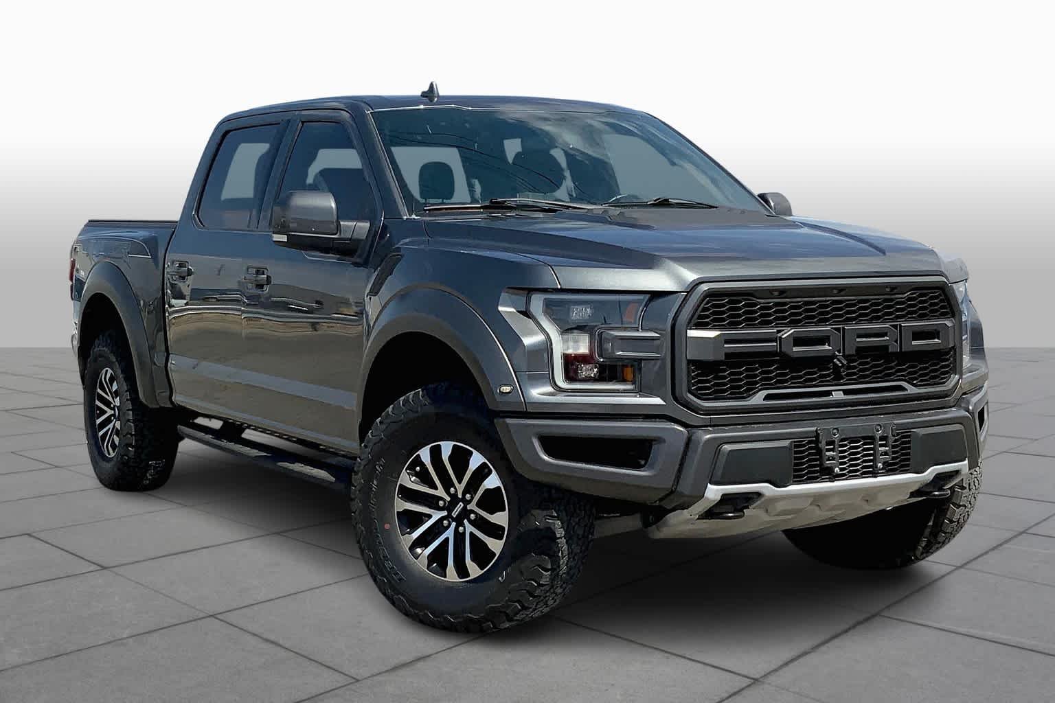 Used 2019 Magnetic Ford Raptor image 3