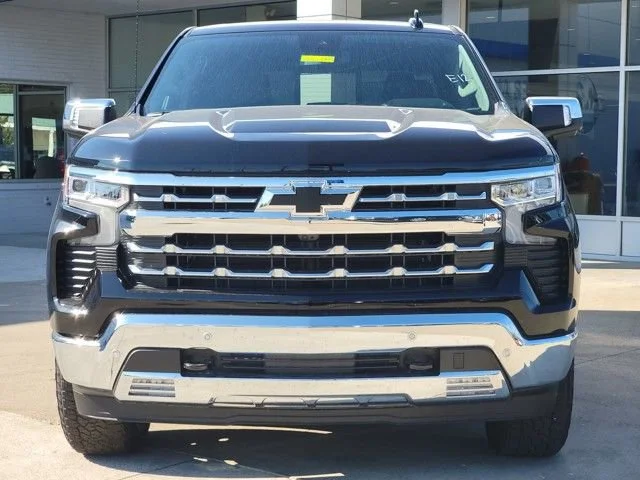 2026 Chevrolet Silverado 1500 LTZ - Photo 9