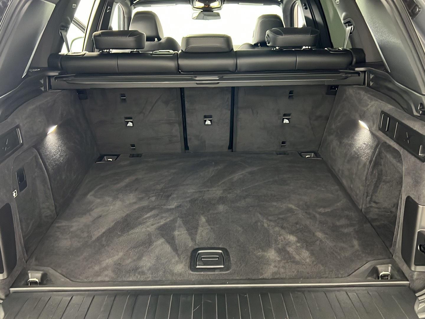Certified Used 2024 Skyscraper Grey Metallic BMW xDrive40i image 25
