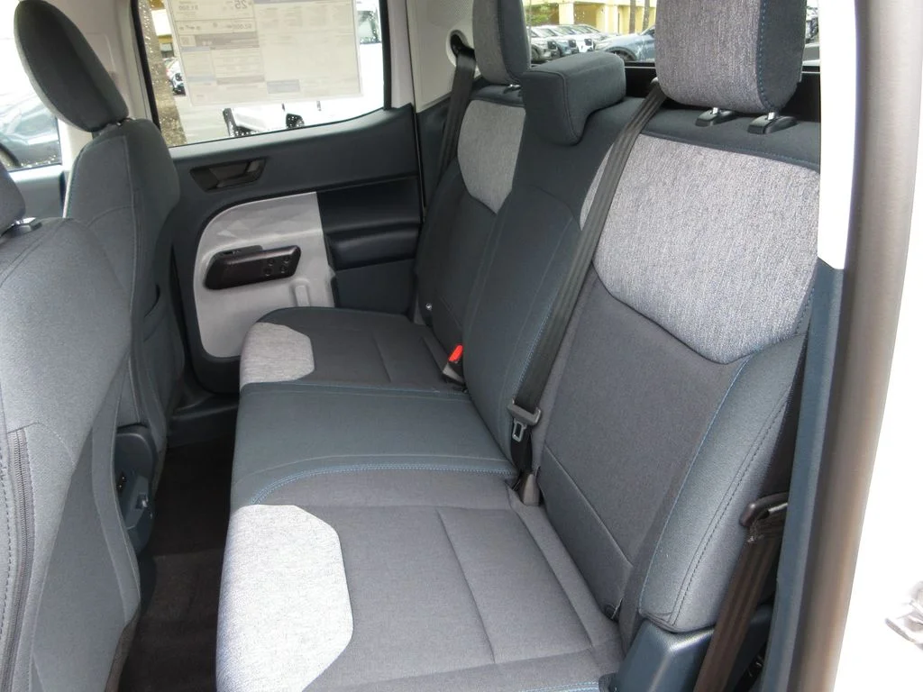 New 2026 Oxford White Ford XLT image 25