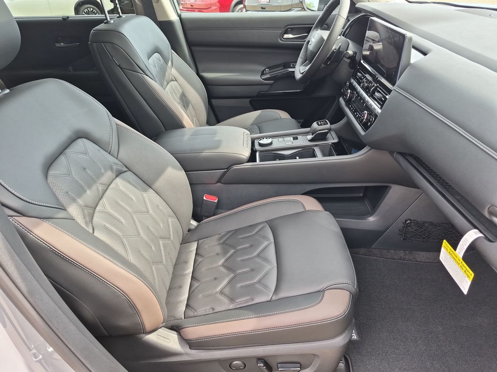New 2026 Boulder Gray Pearl Nissan Platinum image 30